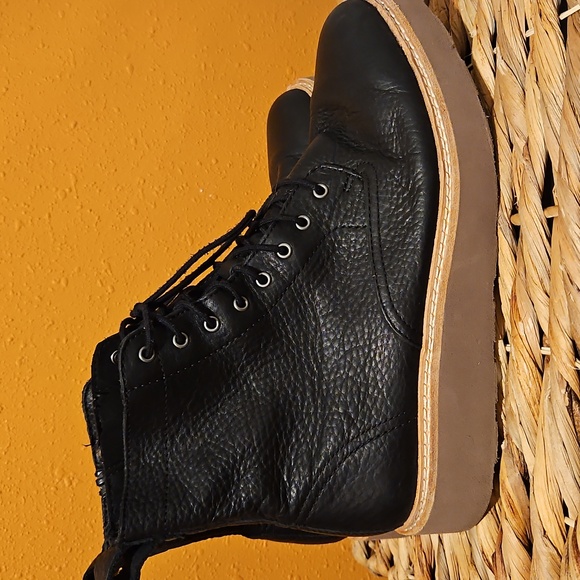 Clarks Trace Pine Black Leather Women's Side Zipper Tie Ankle Boots Sz.10 - Picture 3 of 8